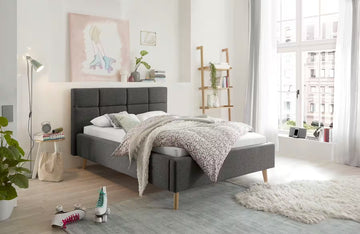 Cadru pat 140x200 cm, tapițat material textil, culoare maroniu, picioare înalte din lemn, 110 cm înălțime, design modern pentru dormitor