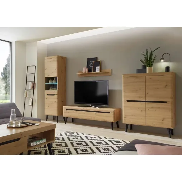 Soluții Inovatoare Living: Mobilă de Calitate, Stil și Prețuri Accesibile 3 Set complet de living Dolomites, cu finisaj stejar și picioare negre, aranjat armonios.