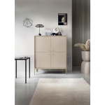 Comodă înaltă Premium ~Palazzo~ 4 uși, finisaj cashmere mat, picioare metalice auriu satinat