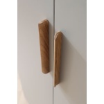 Dulap 226 cm lungime, 5 uși batante, 2 sertare, culoare gri mătase, mânere MDF stejar, 210 cm înălțime - imagine 5