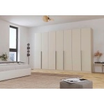 Dulap 315 cm lungime, 7 uși batante, culoare cașmir, compartimentare premium, mânere negru mat, 229 cm înălțime