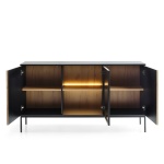 Comodă Premium ~Elysée~ fronturi MDF, sticlă fumurie, iluminare LED, sistem push-to-open, finisaj negru cu stejar, picioare negru mat - imagine 4