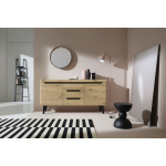 Comodă ~DOLOMITES~ fronturi MDF, 160 cm lățime, finisaj stejar cu inserții negre, picioare din lemn masiv negre mat