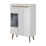 Vitrină living modernă 90 cm cu uși și rafturi, iluminare LED, MDF și PAL, alb lucios cu inserții stejar, picioare lemn masiv DOLOMITES