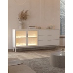 Comodă living modernă 181,3 cm cu sertare și vitrină, uși din sticlă riflată, LED integrat, MDF și PAL, culoare cashmere AUREA