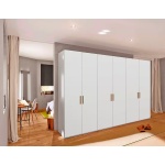 Dulap 300 cm lățime, 6 uși batante, compartimentare premium cu 6 compartimente și 3 bare haine, culoare alb alpin, material PAL, 223 cm înălțime, design modern pentru dormitor