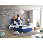 Pat 120×200 cm, tapițat catifea premium, tăblie tip baloane colorate, design modern și jucăuș, structură solidă din lemn BALOON