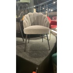 Scaun dining tapițat crem, design scoică ergonomic, picioare metalice, înălțime 88 cm, șezut 50 cm, stil modern elegant și confort premium - imagine 2