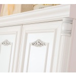 Dulap 140 cm, 3 uși batante, stil clasic romantic, alb antique cu accente patinate, bară haine, rafturi și sertare interioare, design elegant premium BELLE - imagine 4